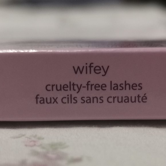 NEW - Tarteist™ PRO cruelty-free lashes - Wifey - Picture 2 of 4